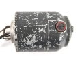 Luftwaffe, Elektromotor Luftfahrtgerätewerk Hakenfelde, Gerät Nr. 19-5735-A-1. Originallack, Funktion nicht geprüft
