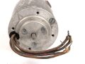 Luftwaffe, Elektromotor Luftfahrtgerätewerk Hakenfelde, Gerät Nr. 19-5735-A-1. Originallack, Funktion nicht geprüft