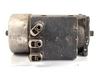 Luftwaffe, Elektromotor Bosch, Gerät Nummer 19-5718 A3, Funktion nicht geprüft