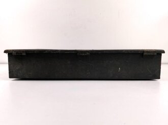 Transportkasten Wehrmacht " Zubehör und Werkzeug für " 2cm Flak Vierling 38 / 43 U" ungereinigtes Stück