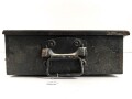 Transportkasten Wehrmacht " Zubehör und Werkzeug für " 2cm Flak Vierling 38 / 43 U" ungereinigtes Stück