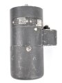 Luftwaffe, Elektromotor Luftfahrtgerätewerk Hakenfelde, Gerät Nr. 19-5721 B-2. Originallack, Funktion nicht geprüft. Gesamtlänge etwa 15cm