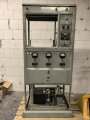 100 Watt Sender für ortsfesten Einbau mit Drehstromanschluß. Originallack, Funktion nicht geprüft. Die Gehäuseschrauben fehlen. VERSAND NUR PER SPEDITION