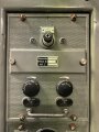 100 Watt Sender für ortsfesten Einbau mit Drehstromanschluß. Originallack, Funktion nicht geprüft. Die Gehäuseschrauben fehlen. VERSAND NUR PER SPEDITION