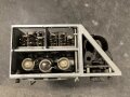 100 Watt Sender für ortsfesten Einbau mit Drehstromanschluß. Originallack, Funktion nicht geprüft. Die Gehäuseschrauben fehlen. VERSAND NUR PER SPEDITION