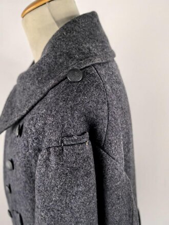 Luftwaffe, schwerer, gefütterter  Wintermantel für Mannschaften. Kammerstück in gutem Zustand.