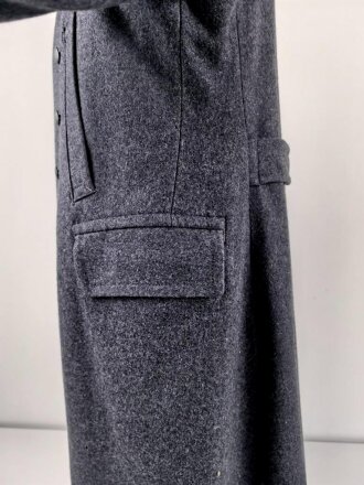 Luftwaffe, schwerer, gefütterter  Wintermantel für Mannschaften. Kammerstück in gutem Zustand.