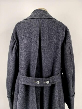 Luftwaffe, schwerer, gefütterter  Wintermantel für Mannschaften. Kammerstück in gutem Zustand.