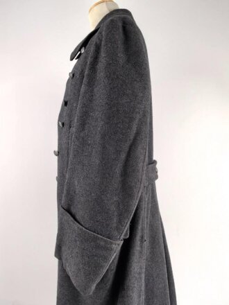 Luftwaffe, schwerer, gefütterter  Wintermantel für Mannschaften. Kammerstück in gutem Zustand.