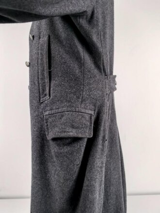 Luftwaffe, schwerer, gefütterter  Wintermantel für Mannschaften. Kammerstück in gutem Zustand.