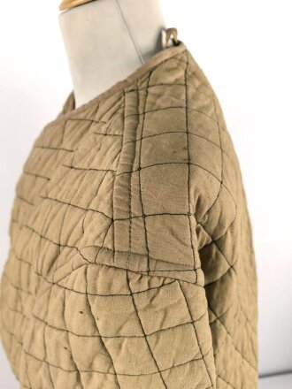 Gestepptes Innenfutter für einen Mantel der Wehrmacht. Getragenes Stück in gutem Zustand