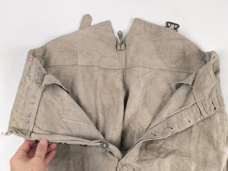 Heer, Drillichhose rohweiss, stark getragenes und repariertes Kammerstück von 1937
