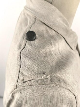 Heer, Drillichjacke rohweiss, stark getragenes Kammerstück