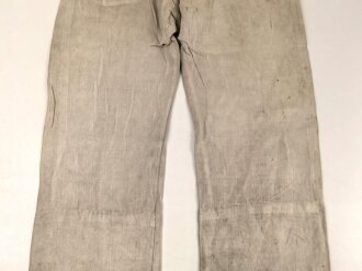 Heer, Drillichhose rohweiss, stark getragenes Stück, der Kammerstempel verwaschen
