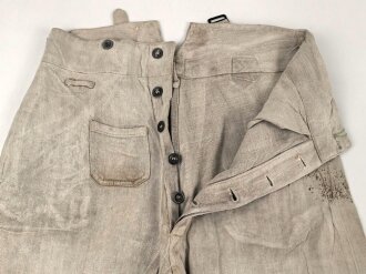 Heer, Drillichhose rohweiss, stark getragenes Stück, der Kammerstempel verwaschen