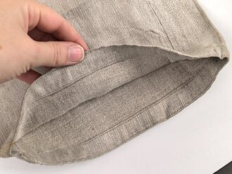 Heer, Drillichhose rohweiss, stark getragenes Stück, der Kammerstempel verwaschen