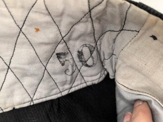 NSKK, schwarze Stiefelhose aus Cord. Leicht getragenes Stück in gutem Zustand, mit RZM Etikett