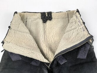 Luftwaffe, gefütterte Winterhose für fliegendes Personal. Alle Reissverschlüsse gängig, leider die aufgesetzten Taschen entfernt
