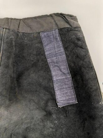 Luftwaffe, gefütterte Winterhose für fliegendes Personal. Alle Reissverschlüsse gängig, leider die aufgesetzten Taschen entfernt