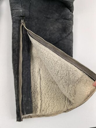 Luftwaffe, gefütterte Winterhose für fliegendes Personal. Alle Reissverschlüsse gängig, leider die aufgesetzten Taschen entfernt