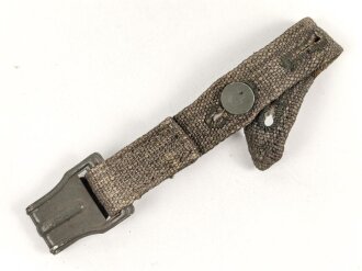 Kurzer Riemen für die Gasmaskendose der Wehrmacht
