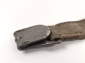Kurzer Riemen für die Gasmaskendose der Wehrmacht