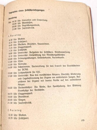 Ausbildungsvorschrift der Hitler-Jugend - Der Gesundheitsdienst der Hitler-Jugend" , datiert 1939, 182 Seiten, DIN A5, stark gebraucht