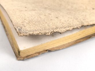 "Zwischen Arras und Peronne - Herausgegeben von einem deutshcen Reservekorps" datiert 1916, 184 Seiten, DIN A5, stark gebraucht