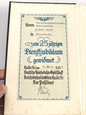 Adolf Hitler " Mein Kampf" blaue Ganzleinenausgabe von 1936 zum Dienstjubiläum eines Reichsbahnbetriebsassistenten, Einband leicht defekt 