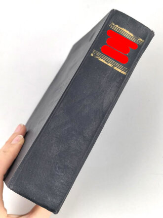 Adolf Hitler " Mein Kampf" blaue Ganzleinenausgabe von 1944, Einband leicht defekt, abgegriffen