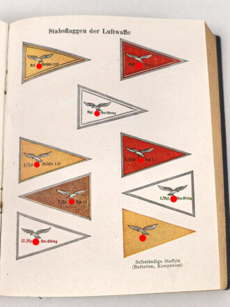 "Oertzenscher Taschenkalender für die Offiziere des Heeres" 1068 Seiten, datiert 1941, DIN A6