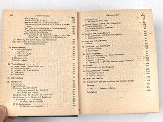 "Oertzenscher Taschenkalender für die Offiziere des Heeres" 1068 Seiten, datiert 1941, DIN A6