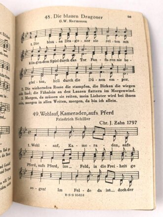 "Das neue Soldatenliederbuch" Textbuch mit Melodien, 80 Seiten, DIN A6, viele Seiten rausgerissen, die ersten Seiten fehlen