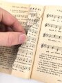 "Das neue Soldatenliederbuch" Textbuch mit Melodien, 80 Seiten, DIN A6, viele Seiten rausgerissen, die ersten Seiten fehlen