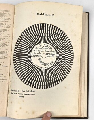 "Praktische Funk-Technik" datiert 1939 mit 368 Seiten, unter DIN A4, stark gebraucht