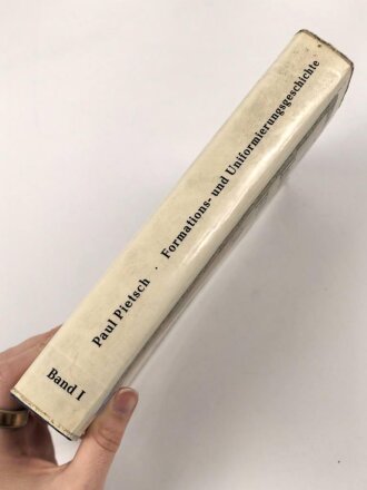 "Formations- und Uniformierungsgeschichte des preußischen Heeren 1808 bis 1914" Band I + II Fußtruppen und Kavallerie, ca 600 Seiten, DIN A5. Nachdruck von 1960, jeweils laminiert