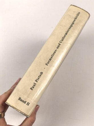"Formations- und Uniformierungsgeschichte des preußischen Heeren 1808 bis 1914" Band I + II Fußtruppen und Kavallerie, ca 600 Seiten, DIN A5. Nachdruck von 1960, jeweils laminiert