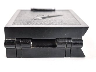 Marschlompass aus schwarzer Pressmasse, Hersteller GKS.