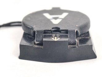 Marschlompass Wehrmacht aus schwarzer Pressmasse, ohne Bezeichnung