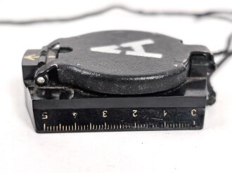 Marschlompass Wehrmacht aus schwarzer Pressmasse, ohne Bezeichnung