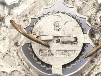 Eichenlaubkranz und Kokarde für eine Schirmmütze des Heeres