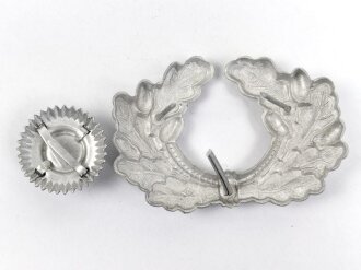 Eichenlaubkranz und Kokarde für eine Schirmmütze des Heeres