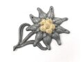 Edelweiss für die Bergmütze von Angehörigen der Gebirgstruppe der Wehrmacht.