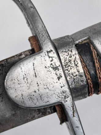 Preussen, Blüchersäbel Modell 1911. Gnadenlos "durchrestauriertes" Kammerstück eines Feldartillerie Regimentes.