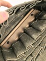 Tasche für Signalpatronen zur Leuchtpistole 42 der Wehrmacht. Getragenes Stück in gutem Gesamtzustand