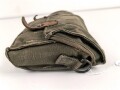 Tasche für Signalpatronen zur Leuchtpistole 42 der Wehrmacht. Stark getragenes Stück.