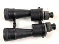 Dienstglas 10 x 50 der Wehrmacht. Unter deutscher Besatzung gefertigt von Huet Paris. Klare Durchsicht, Strichplatte rechts deutlich. Selten