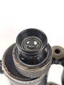Dienstglas 10 x 50 der Wehrmacht. Unter deutscher Besatzung gefertigt von Huet Paris. Klare Durchsicht, Strichplatte rechts deutlich. Selten