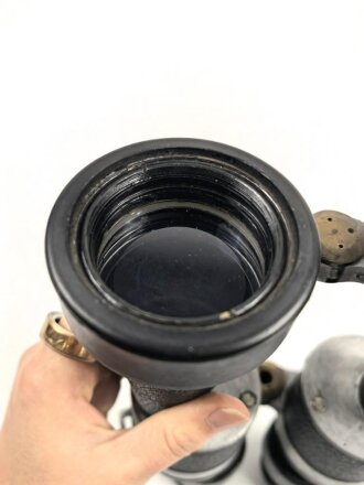 Frankreich , Dienstglas 7 x 50 "Modele 1933 Type 1". Hersteller Huet Paris. Klare Durchsicht, Strichplatte deutlich rechts oben . Guter Gesamtzustand