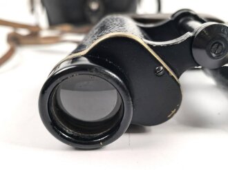 Doppelfernrohr 6 x 30 mit mir unbekanntem Herstellerlogo. Klare Durchsicht, Strichplatte deutlich. Guter Gesamtzustand, in zugehörigem Köcher, dieser "LPN" markiert.